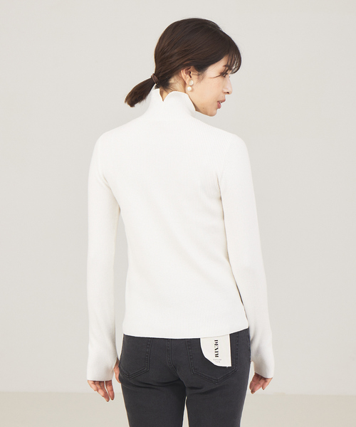 abahouse mavie（アバハウスマヴィ）の「ストレッチリブプルオーバー（ニット/セーター・レディース・ホワイト/グリーン/ブラック/アイボリー・フリー）」の8枚目の写真