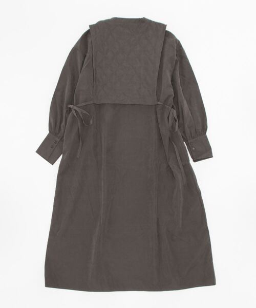 PAPAVER（パパヴェル）の「【papaver】キルティングレイヤード風OP（ワンピース・レディース・カーキ/スミクロ・MEDIUM）」の17枚目の写真