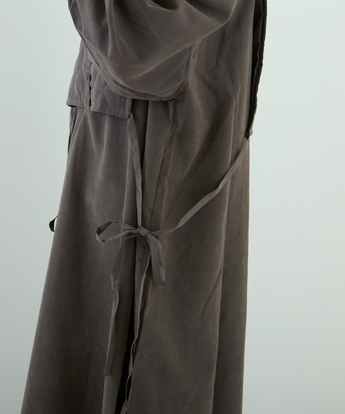 PAPAVER（パパヴェル）の「【papaver】キルティングレイヤード風OP（ワンピース・レディース・カーキ/スミクロ・MEDIUM）」の16枚目の写真