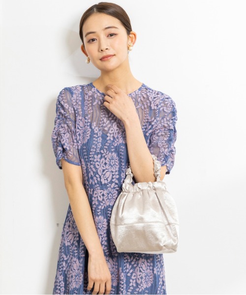 kaene(カエン)の「【kaene】メタルサテンバッグ(ショルダーバッグ・レディース・シルバー/ゴールド・FREE)」の7枚目の写真