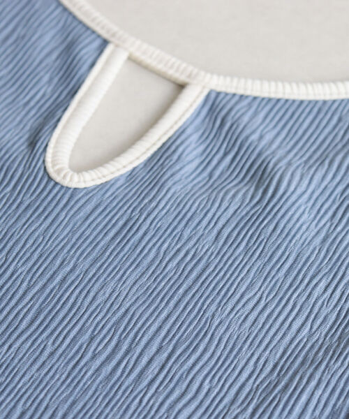 fredy emue（フレディエミュ）の「カット楊柳2wayタンクトップ（タンクトップ・レディース・ブラック/アイボリー/チャコールグレー/ブルー・38）」の21枚目の写真