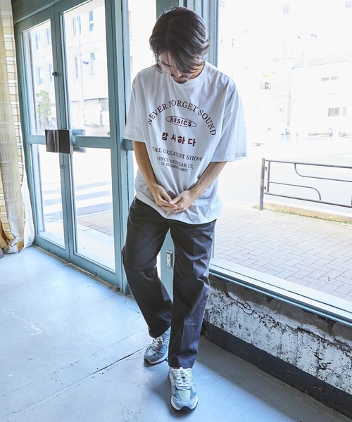 PAIRMANON STREET(ペアマノンストリート)の「【PAIRMANON STREET】【プレミアムコットン100】【かぞくおそろい】【大人ユニセックス】選べるデザイングラフィックTシャツ(Tシャツ/カットソー・メンズ・ホワイト系その他2/ブラック系その他/ブラック系その他4/ベージュ系その他/ベージュ系その他2/レッド系その他/ブラック系その他2/ブルー系その他5/ブラック系その他5/オレンジ系その他/ホワイト系その他/ブラック系その他3/ブルー系その他/ブルー系その他2/ブルー系その他4/ブルー系その他3/グリーン系その他/ホワイト系その他3・FREE)」の21枚目の写真