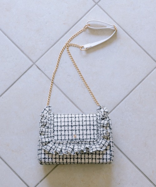 OLIVE des OLIVE（オリーブデオリーブ）の「ツイードフリルショルダー　1031120120（ショルダーバッグ・レディース・ブラック/チェック/アイボリー/サックスブルー・FREE）」の4枚目の写真