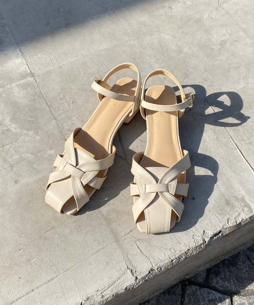 archives（アルシーヴ）の「ヒールグルカサンダル（サンダル・レディース・アイボリー/グリーン/ブラック・SMALL/MEDIUM）」の4枚目の写真