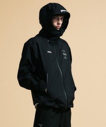 F.C.Real Bristol（エフシーレアルブリストル）の「3LAYER WARM UP