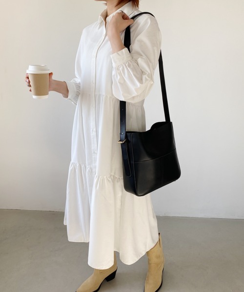 thank U more(サンキューモア)の「フェイクレザー バケツ型 万能 ショルダーバック(ショルダーバッグ・レディース・ブラック/ベージュ/ホワイト・FREE)」の12枚目の写真