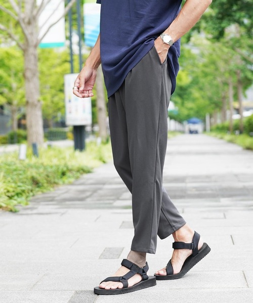 jiggys shop(ジギーズショップ)の「梨地 ワンタック テーパードスラックスアンクルパンツ(その他パンツ・メンズ・ブラック/ダークグレー/グレー/グリーン/ベージュ・X-LARGE/MEDIUM/LARGE)」の3枚目の写真