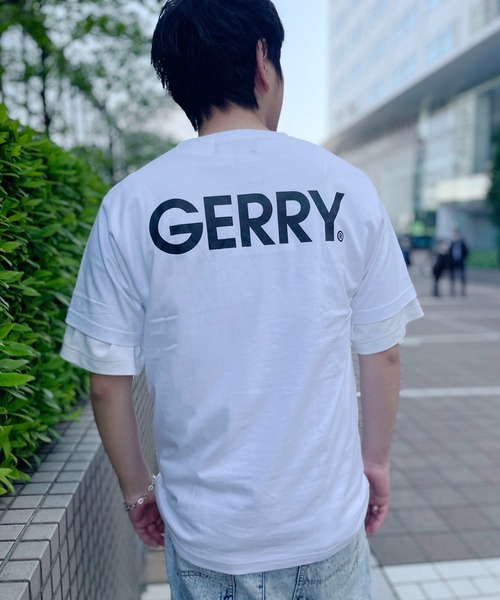 GERRY（ジェリー）の「GERRY ジェリー ブランド ロゴ 胸ポケット バックプリント 刺繍 クルーネック 半袖 Tシャツ ティーシャツ（Tシャツ/カットソー・メンズ・ブラック/アッシュグレー/ダークグリーン/グレイッシュベージュ/ブラック系その他/ブルー系その他/ホワイト系その他/ネイビー/イエロー系/グリーン系/ネイビー系/ブラック系/ベージュ系/ブルー系その他2/ホワイト系/ベージュ系その他2/グリーン系その他2/ホワイト系その他2/ブラック系その他2・L/LL/M）」の2枚目の写真