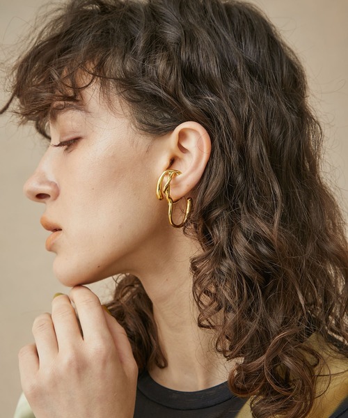 PUBLIC TOKYO（パブリックトウキョウ）の「【2way】サージカルステンレス2WAYニュアンスフィンガーリング/イヤーカフ（リング・レディース・ゴールド/シルバー・FREE）」の10枚目の写真