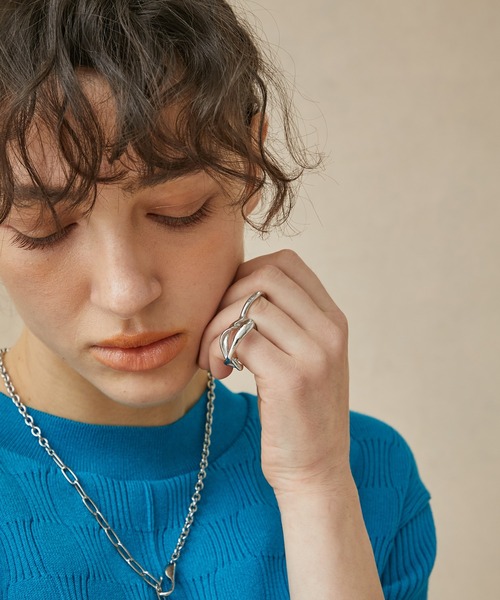 PUBLIC TOKYO（パブリックトウキョウ）の「【2way】サージカルステンレス2WAYニュアンスフィンガーリング/イヤーカフ（リング・レディース・ゴールド/シルバー・FREE）」の6枚目の写真