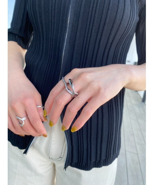 PUBLIC TOKYO（パブリックトウキョウ）の「【2way】サージカルステンレス2WAYニュアンスフィンガーリング/イヤーカフ（リング・レディース・ゴールド/シルバー・FREE）」の16枚目の写真