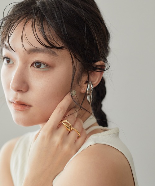 PUBLIC TOKYO（パブリックトウキョウ）の「【2way】サージカルステンレス2WAYニュアンスフィンガーリング/イヤーカフ（リング・レディース・ゴールド/シルバー・FREE）」の21枚目の写真