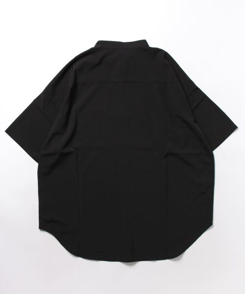 THISIS(ディスイズ)の「ポリストレッチ ルーズフィット バンドカラーシャツ レディース(シャツ/ブラウス・レディース・チャコール/サックスブルー/グリーン/ブラック/ホワイト/パープル/ネイビー/グレイッシュベージュ・LARGE/X-LARGE/MEDIUM)」の9枚目の写真