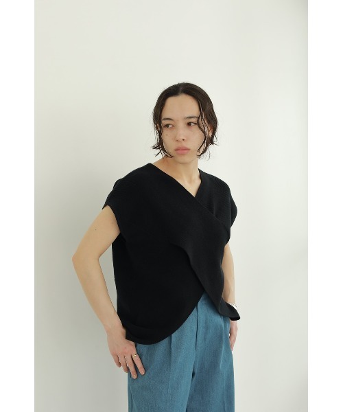 MANOF（マノフ）の「FRONT CROSS KNIT TOPS（Tシャツ/カットソー・レディース・アイボリー/ブラック・FREE）」の16枚目の写真