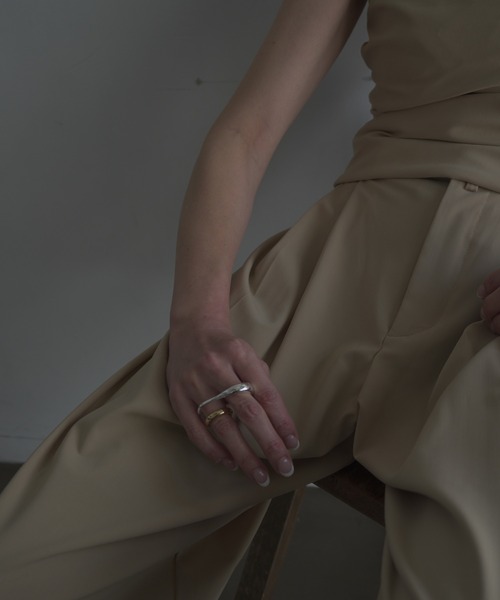 Lynn.（リン）の「W finger ring（リング・レディース・シルバー×ゴールド・FREE）」の2枚目の写真