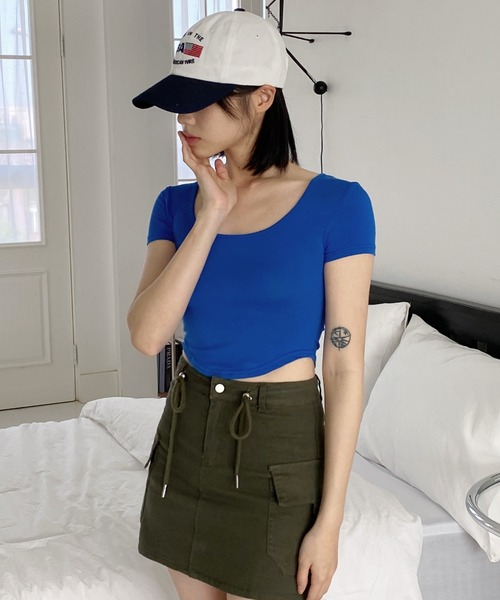 by muni:r(バイ ムニール)の「デイリークロップド半袖Tシャツ(Tシャツ/カットソー・レディース・ネイビー/ピンク/ホワイト/ブラック/ブルー・FREE)」の1枚目の写真