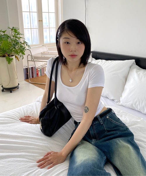 by muni:r(バイ ムニール)の「デイリークロップド半袖Tシャツ(Tシャツ/カットソー・レディース・ネイビー/ピンク/ホワイト/ブラック/ブルー・FREE)」の15枚目の写真