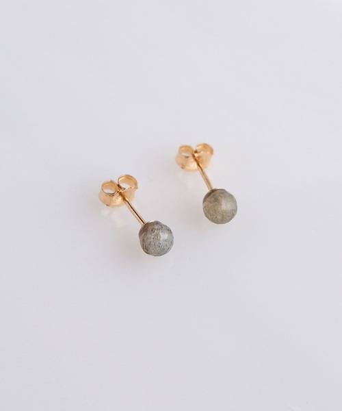 CERCA(チェルカ)の「SARINOHANA/天然石小粒一粒スタッドピアス/14KGF(ピアス(両耳用)・レディース・ピンク/パープル/ブラウン/B/A/C/D・FREE)」の5枚目の写真