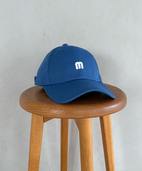 CLEA(クレア)の「【全5色】m字フロント刺繍キャップ(キャップ・レディース・ブルー/アイボリー/ブラック/オレンジ/イエロー・FREE)」の4枚目の写真
