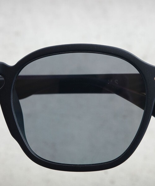 BEAUTY&YOUTH UNITED ARROWS(ビューティーアンドユースユナイテッドアローズ)の「<OWL MILS> Frigg BL-003/アイウェア(メガネ・メンズ・グレー/ブラック・FREE)」の4枚目の写真