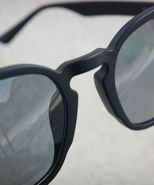 BEAUTY&YOUTH UNITED ARROWS(ビューティーアンドユースユナイテッドアローズ)の「<OWL MILS> Frigg BL-003/アイウェア(メガネ・メンズ・グレー/ブラック・FREE)」の5枚目の写真