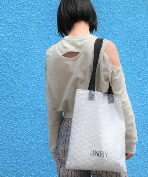JNBY（ジェーエヌビーワイ）の「Bubble Shopping Tote（トート