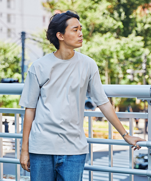 EDIFICE(エディフィス)の「《追加販売》アルビニスタ スムース クルーネック Tシャツ(Tシャツ/カットソー・メンズ・ブラウン/ライトグレー/ブラック/ブルー系その他/ホワイト・SMALL/LARGE/MEDIUM)」の18枚目の写真