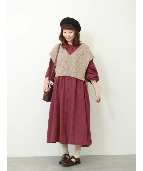 Samansa Mos2(サマンサ モスモス)の「フラワー柄総刺繍ワンピース(ワンピース・レディース・ブラック/ボルドー/ブルー/ベージュ・F)」の6枚目の写真