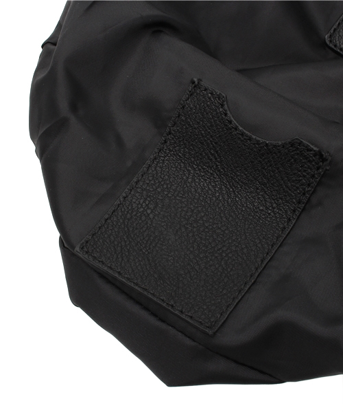 DISCOAT(ディスコート)の「【Discoat】バンブータッセル巾着2wayrリュック(バックパック/リュック・レディース・ベージュ/オフホワイト/ブラック・フリ-)」の6枚目の写真