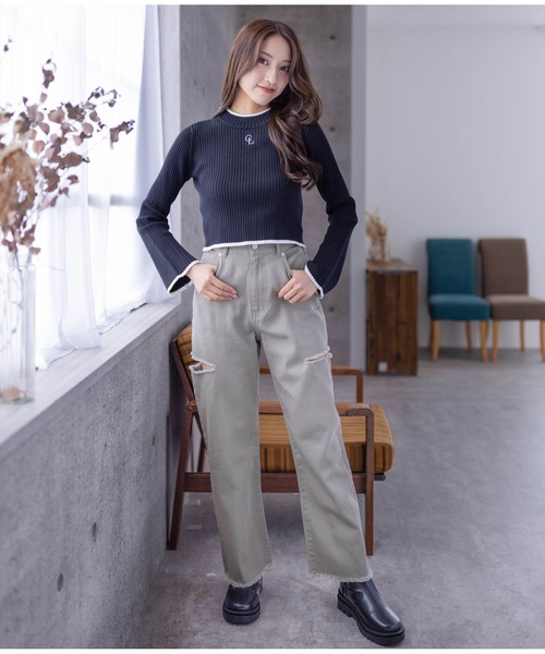 clear(クリア)の「ワンポイント刺繍フレアスリーブニットトップス(ニット/セーター・レディース・オフホワイト/グレイッシュベージュ/ブラック・F)」の12枚目の写真