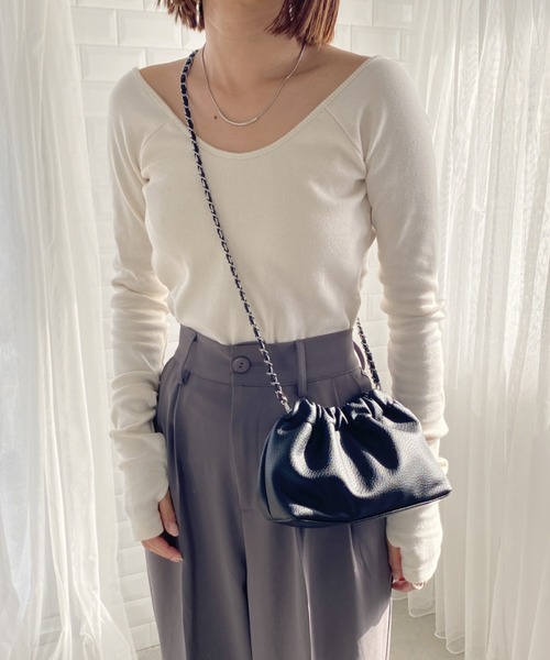 wears（ウェアーズ）の「ギャザーデザイン巾着ミニショルダーバッグ 