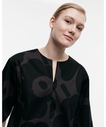 marimekko マリメッコ ウニッコ オーバーブラウス marimekko（マリメッコ）の「Unikko / Ruudukko cotton sateen