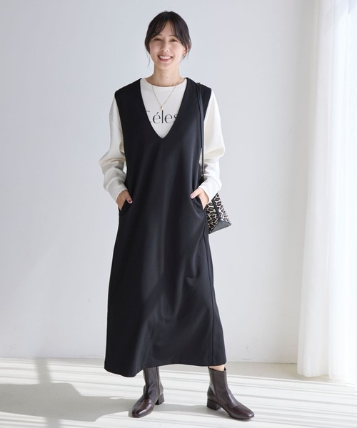 GLOBAL WORK(グローバルワーク)の「スゴラクストレッチVネックジャンスカ/970903(ジャンパースカート・レディース・ブラック/ライトベージュ/ネイビー・MEDIUM/LARGE)」の4枚目の写真