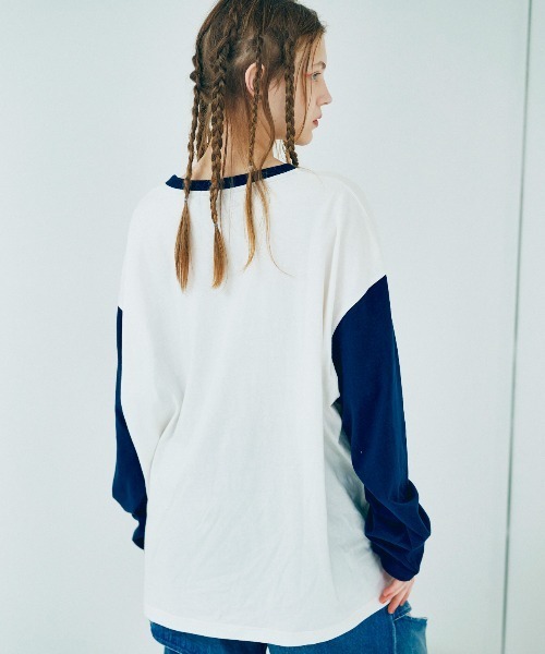 RNA（アールエヌエー）の「M2202 ＲＮＡカラーコンビＢＩＧロンＴ（Tシャツ/カットソー・レディース・グレー/ホワイト×ネイビー/ピンク/スミクロ/ブラウン/ライトブルー・MEDIUM）」の22枚目の写真