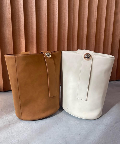 loti（ロティ）の「loti ワンハンドルボタントート（トートバッグ・レディース・キャメル/アイボリー・ONE SIZE）」の7枚目の写真