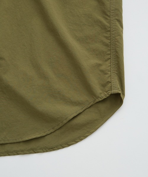 WILD LIFE TAILOR Adam et Rope'（ワイルドテーラーアダムエロペ　）の「【WILD LIFE TAILOR】 ワッシャー ナイロンタスラン レギュラーカラーシャツ / 弱撥水 / UVカット / 接触冷感 / 透湿（シャツ/ブラウス・メンズ・オリーブ/ネイビー/オレンジ・L/M）」の10枚目の写真
