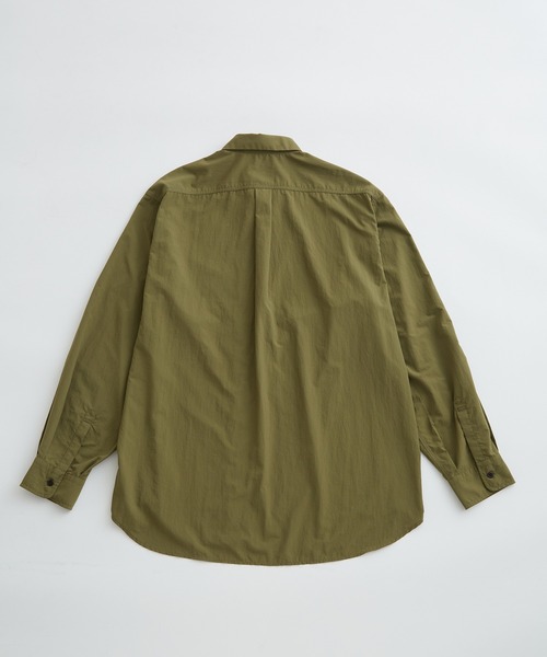 WILD LIFE TAILOR Adam et Rope'（ワイルドテーラーアダムエロペ　）の「【WILD LIFE TAILOR】 ワッシャー ナイロンタスラン レギュラーカラーシャツ / 弱撥水 / UVカット / 接触冷感 / 透湿（シャツ/ブラウス・メンズ・オリーブ/ネイビー/オレンジ・L/M）」の11枚目の写真