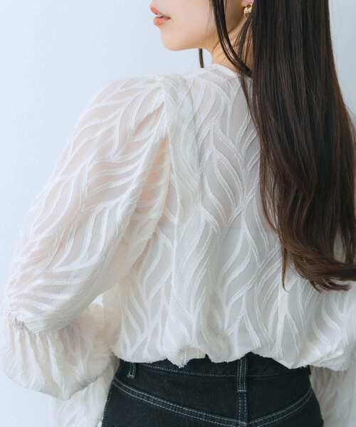 HEYUMM（ヘユム）の「パイピングジャガードブラウス（シャツ/ブラウス・レディース・ラベンダー/アイボリー/ブラック・ONE）」の9枚目の写真