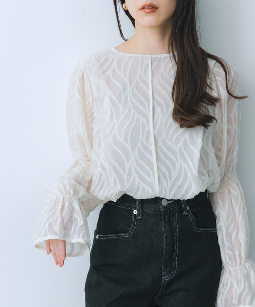HEYUMM（ヘユム）の「パイピングジャガードブラウス（シャツ/ブラウス・レディース・ラベンダー/アイボリー/ブラック・ONE）」の7枚目の写真