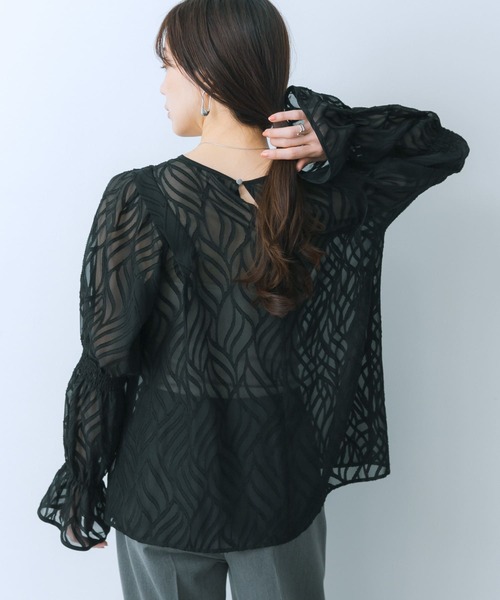 HEYUMM（ヘユム）の「パイピングジャガードブラウス（シャツ/ブラウス・レディース・ラベンダー/アイボリー/ブラック・ONE）」の16枚目の写真