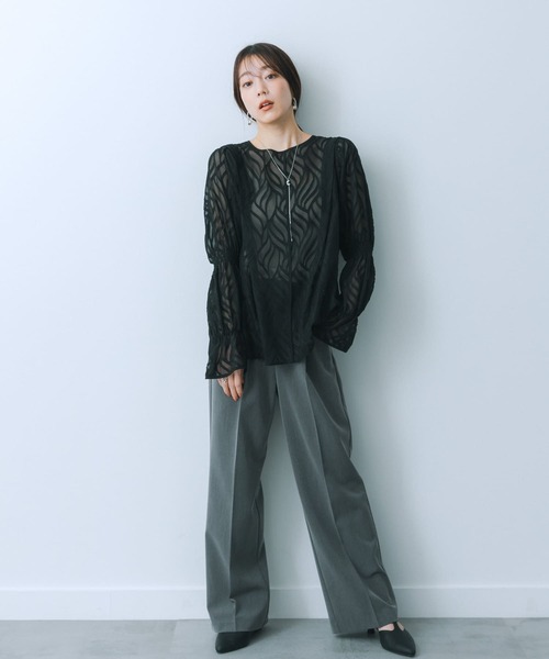 HEYUMM（ヘユム）の「パイピングジャガードブラウス（シャツ/ブラウス・レディース・ラベンダー/アイボリー/ブラック・ONE）」の14枚目の写真