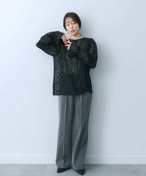 HEYUMM（ヘユム）の「パイピングジャガードブラウス（シャツ/ブラウス・レディース・ラベンダー/アイボリー/ブラック・ONE）」の12枚目の写真