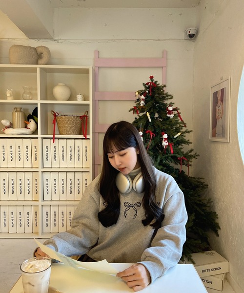 RiLi（リリ）の「リボン刺繍スウェット【RL】（スウェット・レディース・グレー/レッド/アイボリー・FREE）」の9枚目の写真