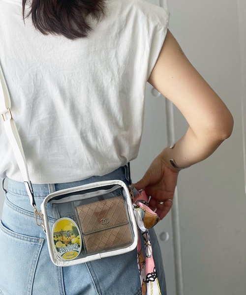 styiro（スタイロ）の「クリアショルダーバッグ/スカーフ付き（ショルダーバッグ・レディース・ホワイト/ブラック・FREE）」の18枚目の写真