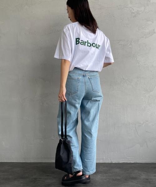 Barbour（バブアー）の「[Barbour/バブアー] ベーシックロゴ バックプリントTシャツ（Tシャツ/カットソー・レディース・ホワイト/ブラック・38/40/42/36）」の4枚目の写真