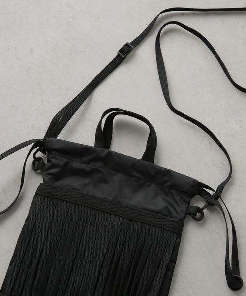 BAICYCLON by Bagjack（バイシクロン バイ バグジャック）の「BAICYCLON by bagjack/TAPE FRINGE DRAW STRING BAG（ショルダーバッグ・メンズ・ブラック・FREE）」の8枚目の写真