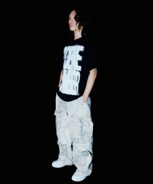 A'GEM/9 × .kom 『ISTKUNST/イストクンスト』 SCENE NUMBER TEE/シーンナンバー Tシャツ（Tシャツ/カットソー）｜ISTKUNST（イストクンスト）