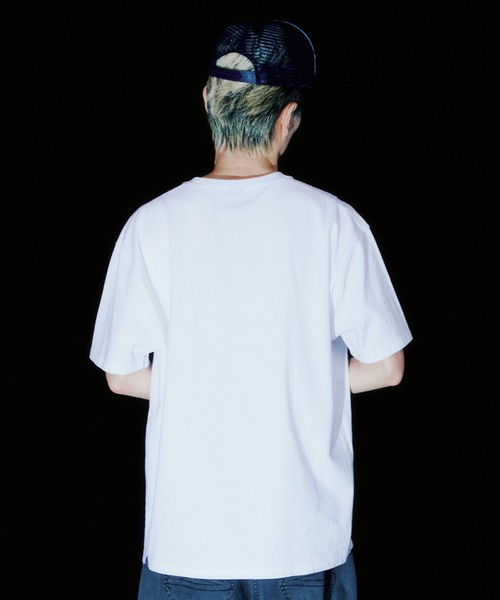 A'GEM/9 × .kom 『ISTKUNST/イストクンスト』 SCENE NUMBER TEE/シーンナンバー Tシャツ（Tシャツ/カットソー）｜ISTKUNST（イストクンスト）