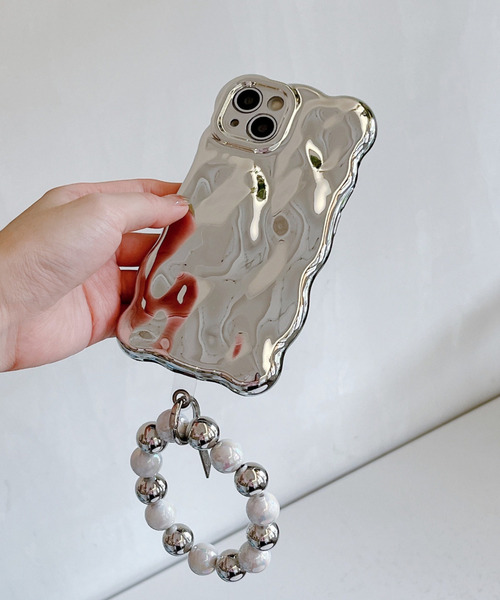 SILVER BULLET（シルバーバレット）の「『SBLTR』iPhone11 iPhone12 iPhone13 iPhone14 iPhone15 Pro/Pro Max/Plus ミラー パールチェーン iphoneケース スマホカバー（スマホケース/カバー・レディース・シルバー・iPhone 11/iPhone 12/iPhone 12 Pro/iPhone 12 Pro Max/iPhone 13/iPhone 13 Pro/iPhone 13 Pro Max/iPhone 14/iPhone 14 Pro/iPhone 14 Pro Max/iPhone 15/iPhone 15 Plus/iPhone 15 Pro/iPhone 15 Pro Max）」の3枚目の写真