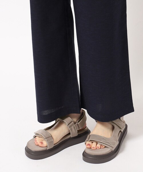 SHOO・LA・RUE（シューラルー）の「◆履き心地柔らか ステッチスポサン（サンダル・レディース・サンドベージュ/ブラック/イエロー/ブルー系その他・25/35/45）」の5枚目の写真